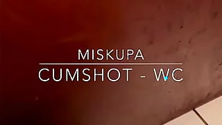 Miskupa  - Cumshot - WC ffentlich