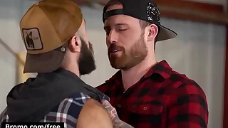 Tattooed Dude (Jordan Levine) Shove His Hard Raw Cock In (Teddy Bears) Ass - BROMO